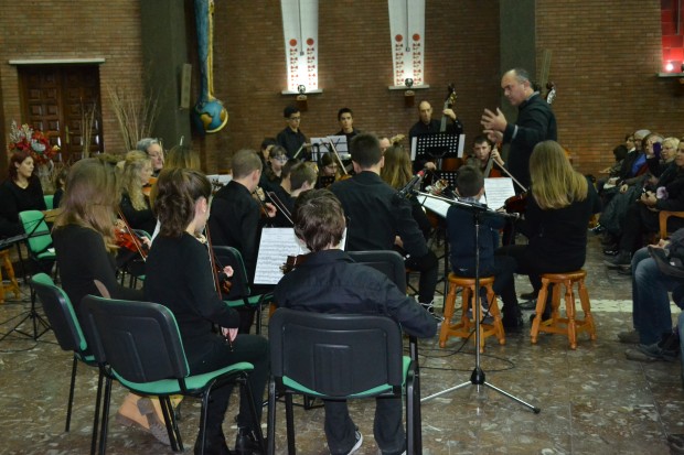 Concierto a beneficio AECC