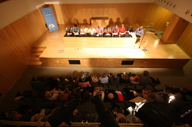 La Mequinenza de Jesús Moncada conquista el corazón de la Biblioteca Jaume Fuster 